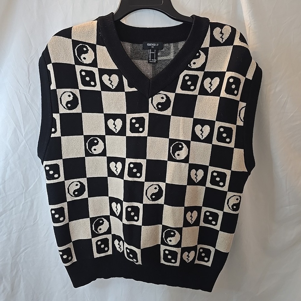 Forever 21 Men's Sweater‎ Vest Ying/yang Dice Broken Hearts Checkered Sz S Y2K